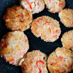 A picture of 超簡単！もちもち紅生姜豆腐バーグ☾.