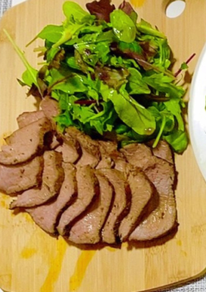 お家で簡単！炊飯器でローストビーフ-レシピのメイン写真