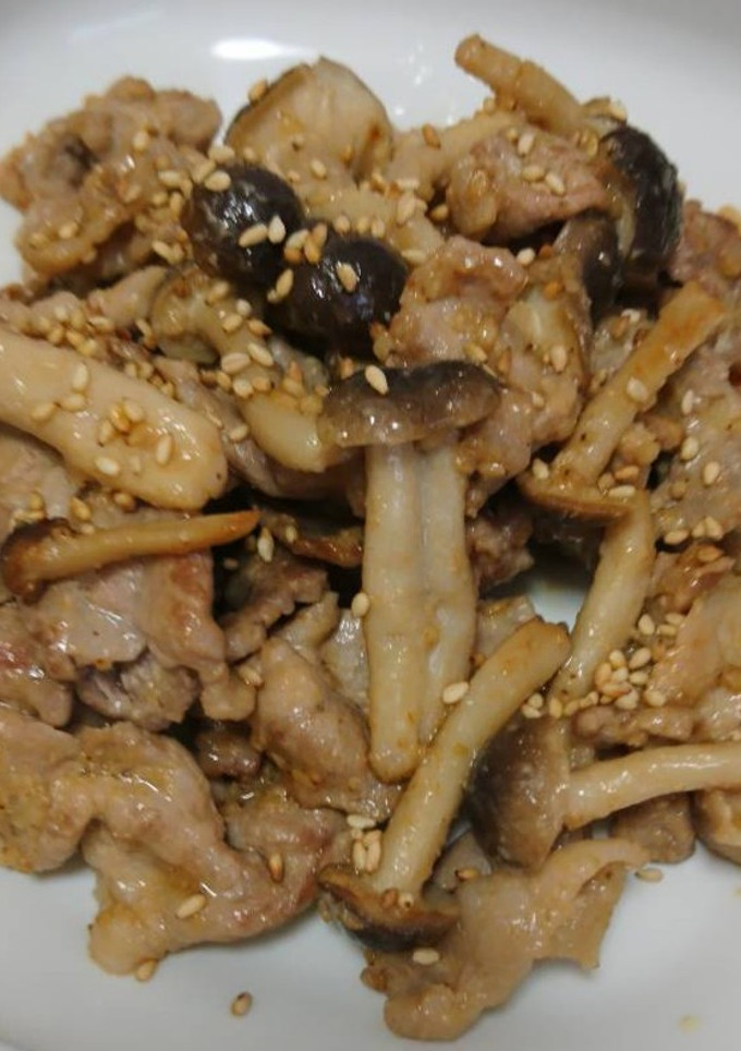 簡単！豚肉としめじのごまマヨ炒め-レシピのメイン写真