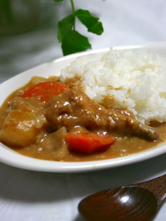 カレー粉で作る甘口ミルクカレー-レシピのメイン写真