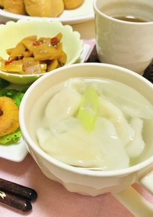 簡単すぎる手抜き餃子スープ・ネギスープ-レシピのメイン写真