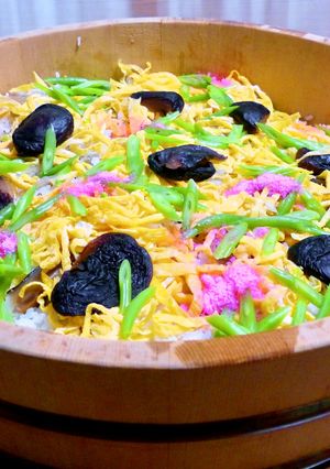 愛媛松山地方のハレ食「もぶり鮓（ずし）」-レシピのメイン写真