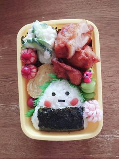 ちょいキャラおにぎり&唐揚げ弁当♪-レシピのメイン写真