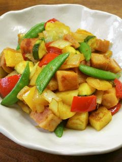 彩夏野菜とベーコンのカレー炒め-レシピのメイン写真