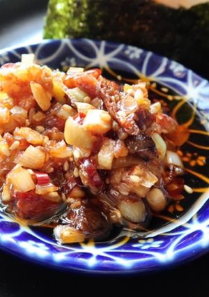 ピーナッツと蛹の自家製食べるラー油-レシピのメイン写真
