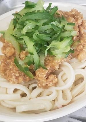【保育所給食】肉味噌かけうどん-レシピのメイン写真