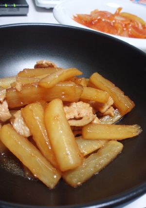 大根と豚肉のオイスターソース炒め-レシピのメイン写真