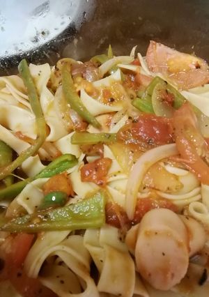 トマト缶と乾燥バジルのナポリタン-レシピのメイン写真