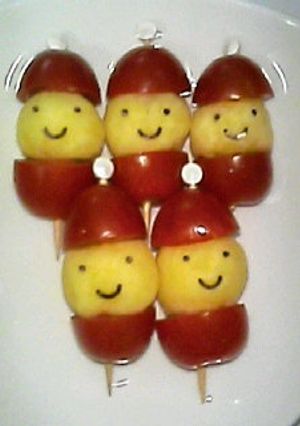 ミニトマトで☆サンタクロース☆-レシピのメイン写真