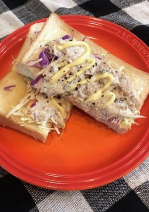ごま香るサバ缶で簡単クリチトースト-レシピのメイン写真