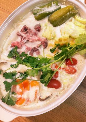 そずり肉と豆乳クリームスープ風鍋。-レシピのメイン写真