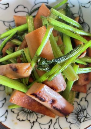 魚肉ソーセージとカブの葉の炒め物-レシピのメイン写真