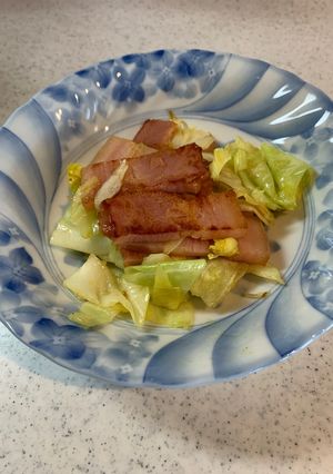 #キャベツとベーコンの炒め物　カレー風味-レシピのメイン写真