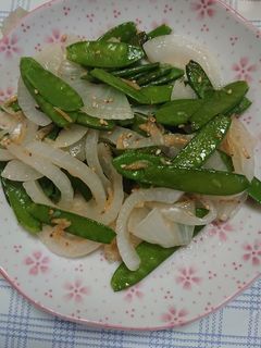 絹さやと新玉ねぎのエビ炒め-レシピのメイン写真