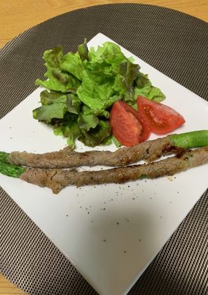 今日のおかず　アスパラの肉巻き-レシピのメイン写真