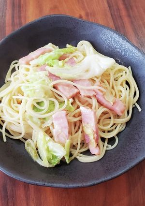 春キャベツとベーコンのペペロンチーノ-レシピのメイン写真