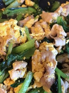 ご飯がススム!豚と小松菜と卵炒め-レシピのメイン写真