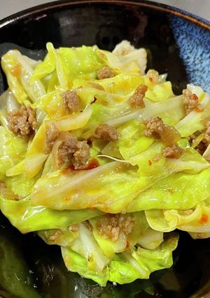 シャキシャキ春キャベツの豆板醤炒め-レシピのメイン写真