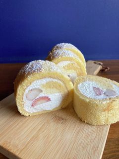 イチゴのふわふわロールケーキ-レシピのメイン写真