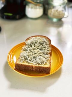 オリーブ香るしらすトースト-レシピのメイン写真