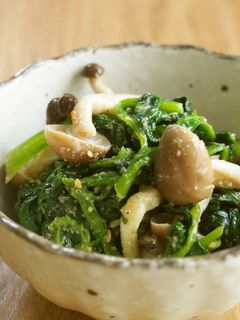 レンジで簡単♪ほうれん草しめじの胡麻和え-レシピのメイン写真