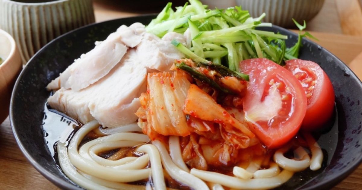 夏野菜と鶏むね肉のパワーサラダうどん by 管理栄養士ゆり子