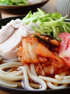 夏野菜と鶏むね肉のパワーサラダうどん-レシピのメイン写真