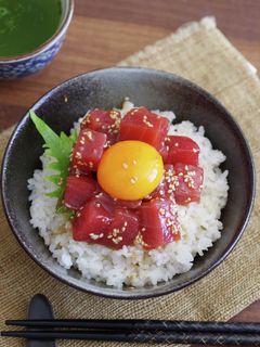 調味料3つだけ!簡単マグロユッケ丼-レシピのメイン写真