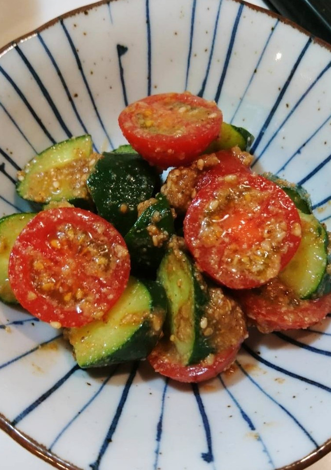 簡単！きゅうりとミニトマトのごま和え♪-レシピのメイン写真