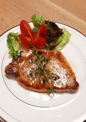 ワインに合う♪豚肉のハーブソテー-レシピのメイン写真