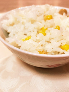グリーンピースとコーンの炊き込みご飯-レシピのメイン写真