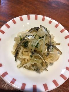 新玉ねぎといりこのマリネ♪-レシピのメイン写真