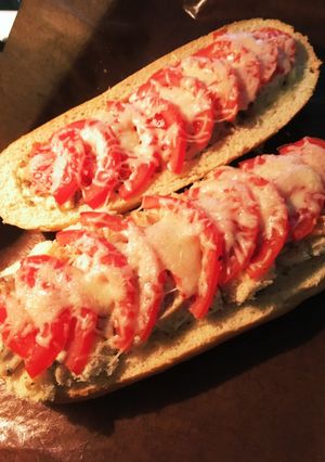 バジルソースチキン(オープンサンド)-レシピのメイン写真