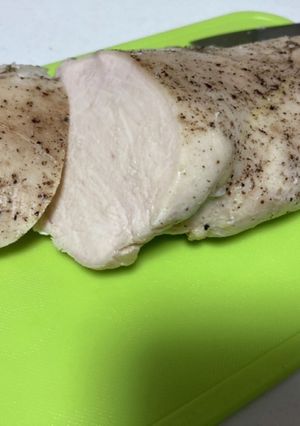 鶏胸肉でサラダチキンと皮の甘辛焼き-レシピのメイン写真