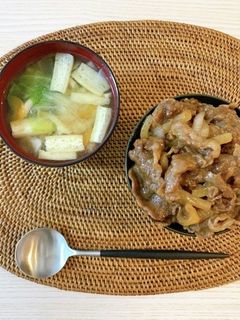 簡単すぎる♡これだけ!ごま油de焼肉丼-レシピのメイン写真