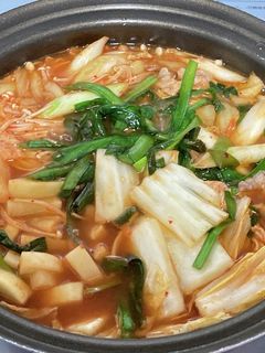 野菜たっぷりキムチ鍋!(^^)!-レシピのメイン写真