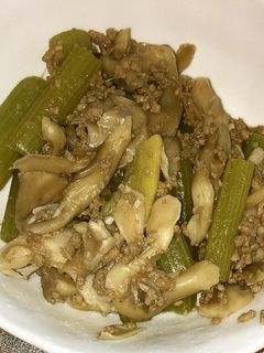 蕗と舞茸のおぼろ生姜煮-レシピのメイン写真