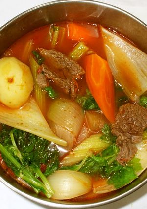 牛肉トマト缶シチュー♪簡単コンソメなし-レシピのメイン写真