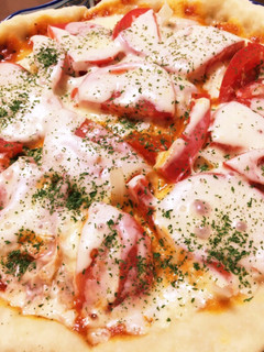 フライパンでマルゲリータピザ-レシピのメイン写真