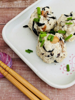 煮物をリメイク・簡単ひじきの鶏団子-レシピのメイン写真