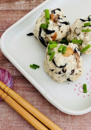 煮物をリメイク・簡単ひじきの鶏団子-レシピのメイン写真