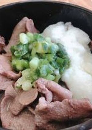ねぎ塩牛たん丼・時短業務スーパーレシピ-レシピのメイン写真