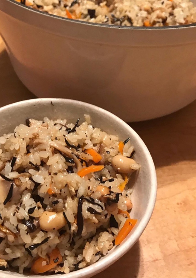 お鍋ひとつで☆ひじき豆の炊き込みごはん-レシピのメイン写真