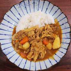 รูปของ ルーが無くても作れる！S&B赤缶でカレー