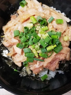 【お家居酒屋】鳥むねのたたき丼-レシピのメイン写真
