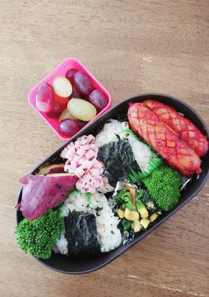 JK☆混ぜ込みおにぎり弁当♪-レシピのメイン写真