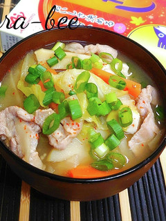 春の恵みたっぷり♪満菜ほっこり豚汁-レシピのメイン写真