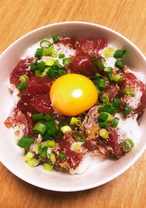 ユッケ風キハダマグロのリュウキュウ丼-レシピのメイン写真