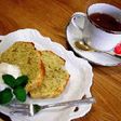 はなびし草の簡単紅茶ケーキとラム風味のアイスクリーム