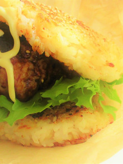 〖 椎茸ハンバーグのライスバーガー 〗-レシピのメイン写真